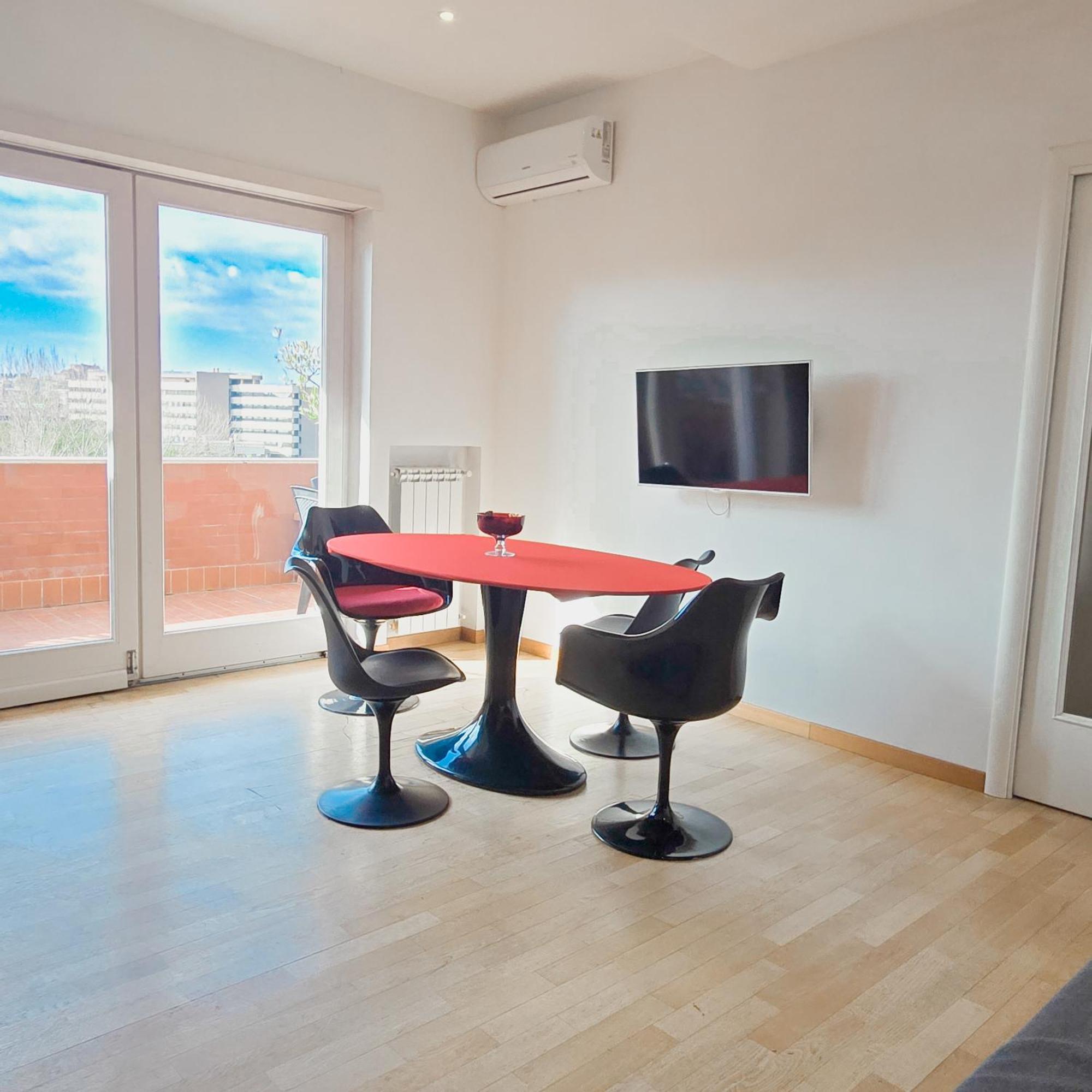 Sunset Terrace Attic Apartment *