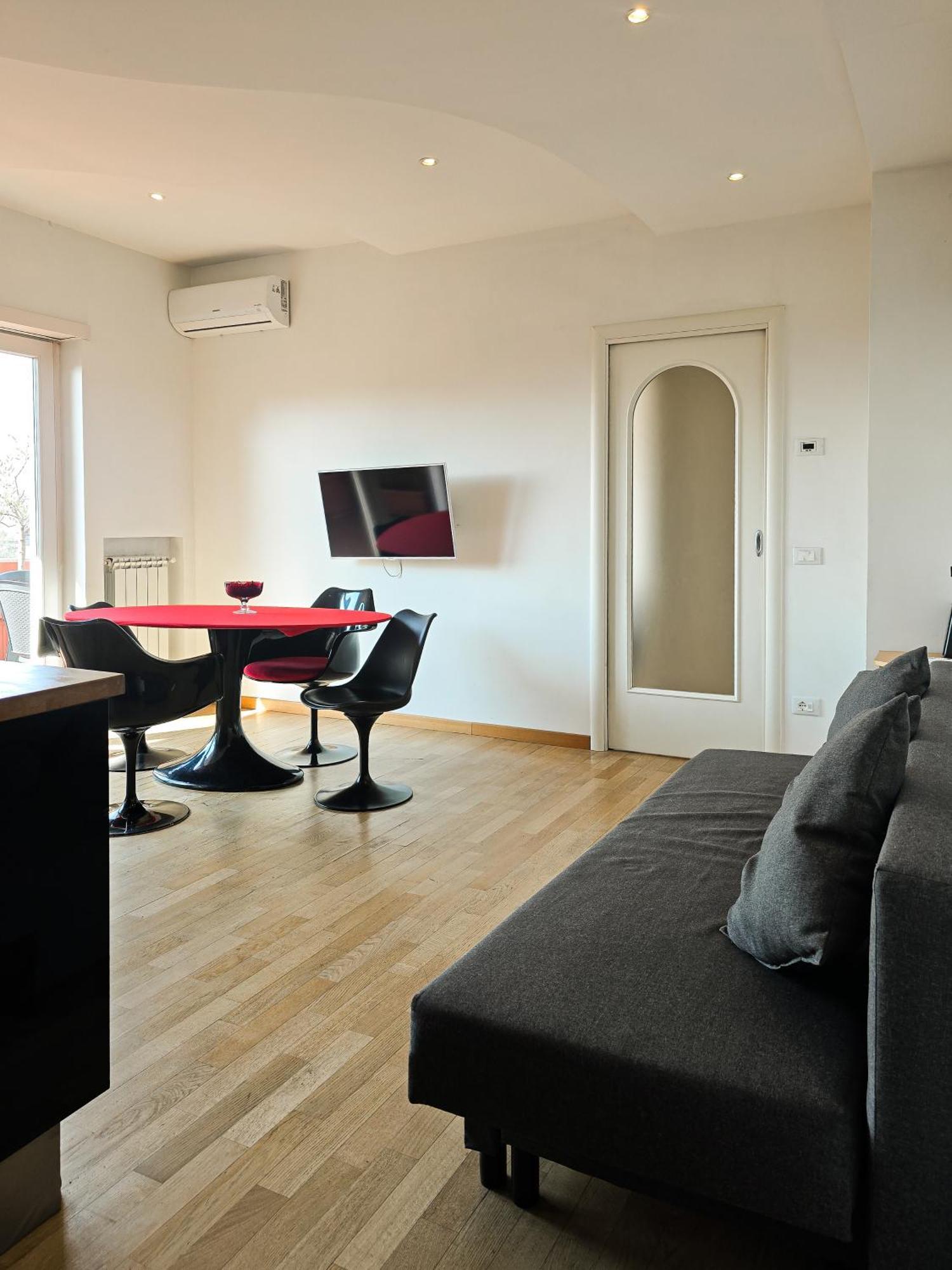 Sunset Terrace Attic Apartment
