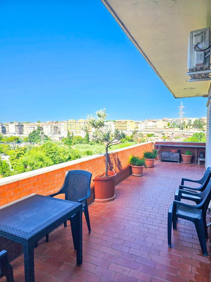 Sunset Terrace Attic Apartment Rom